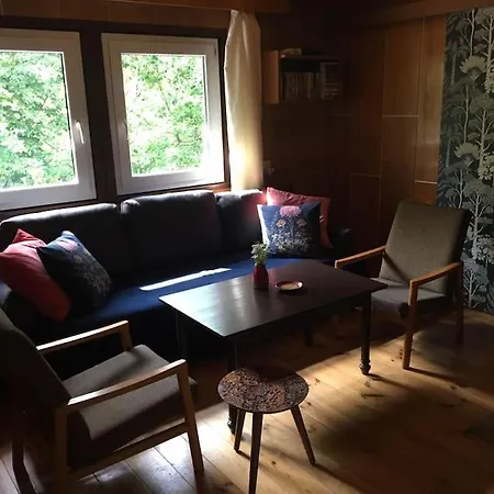 Шале Cozy Mountain With Terrace In Долни-Ломна